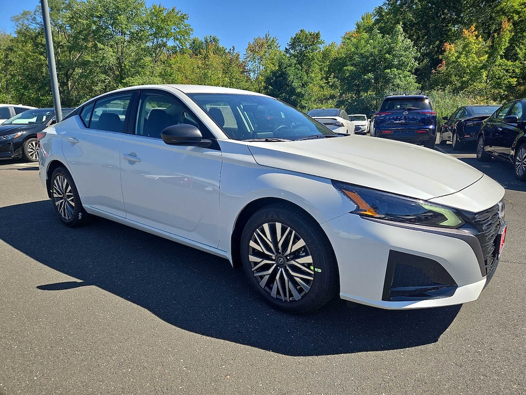 New 2026 Nissan Altima SV Sedan