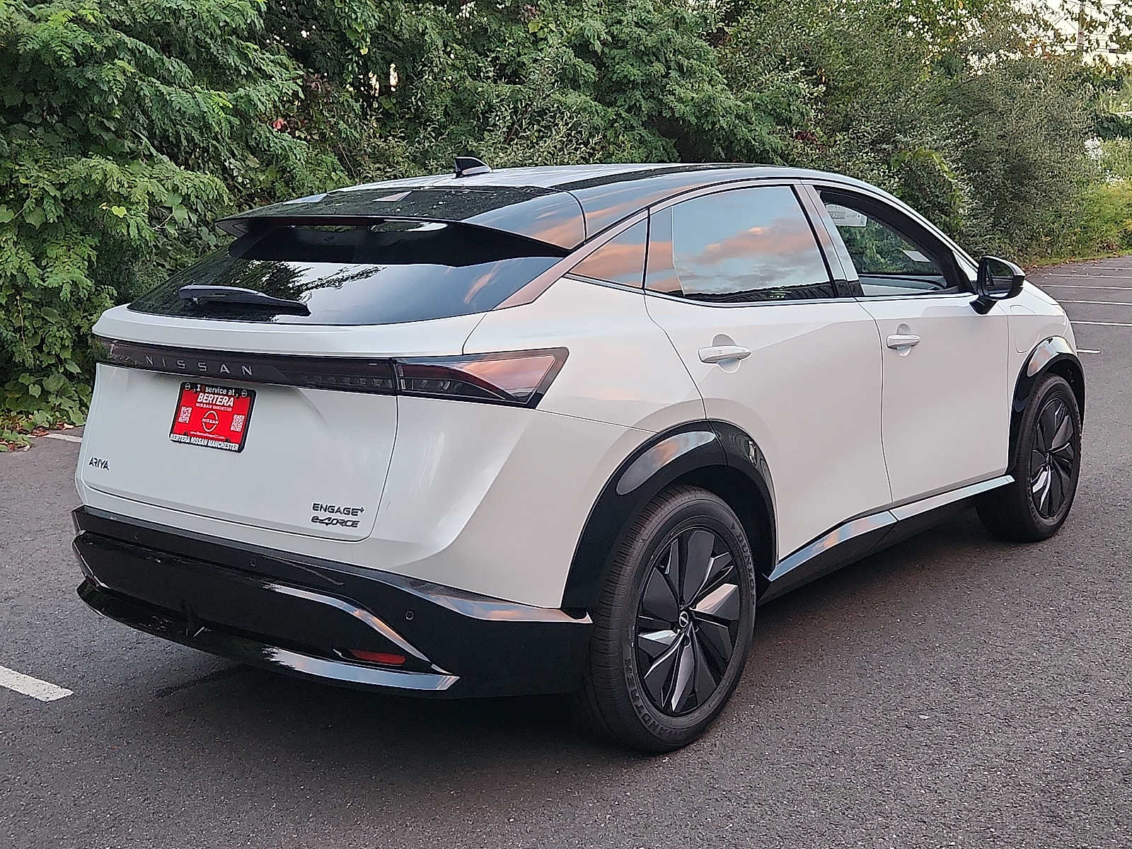 2025 Nissan ARIYA Engage photo 4