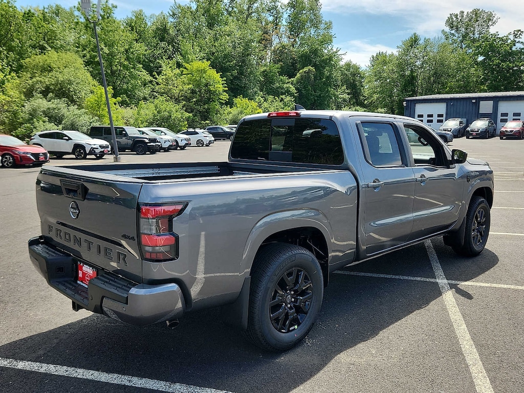 New 2026 Nissan Frontier SV Truck Crew Cab