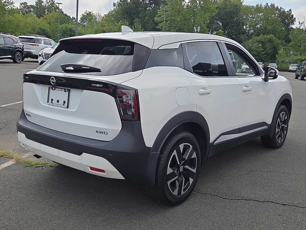 Used 2025 Nissan Kicks SV SUV