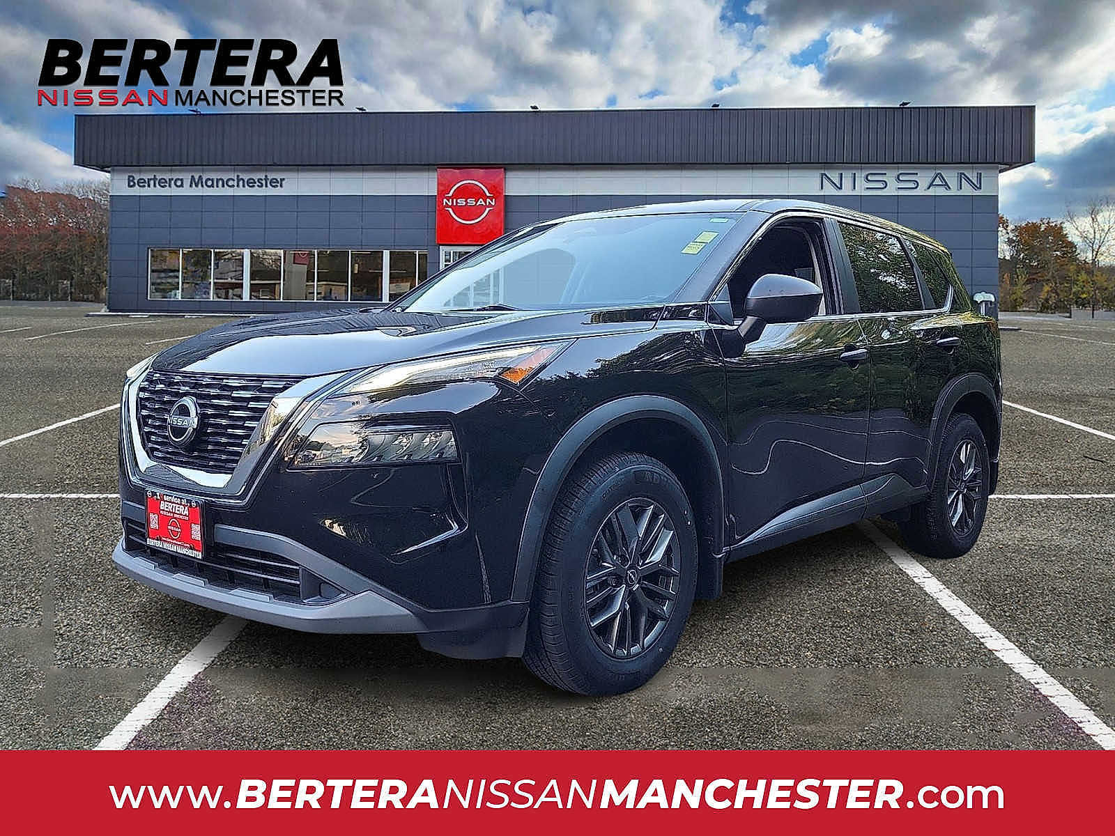 2022 Nissan Rogue S's photo