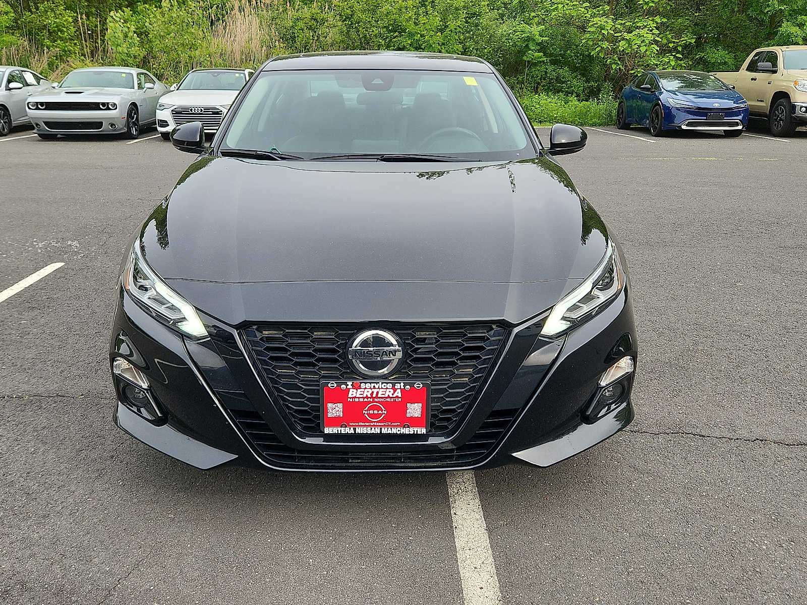 Used 2022 Nissan Altima SR with VIN 1N4BL4CW8NN350760 for sale in Manchester, CT