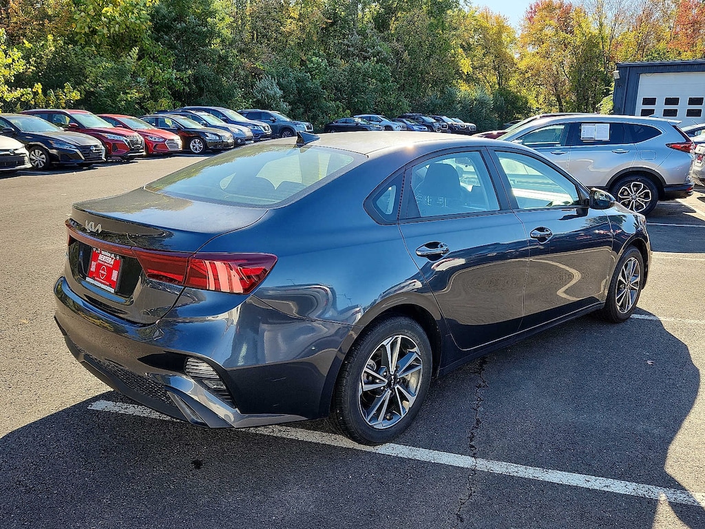 Used 2023 Kia Forte LXS Sedan