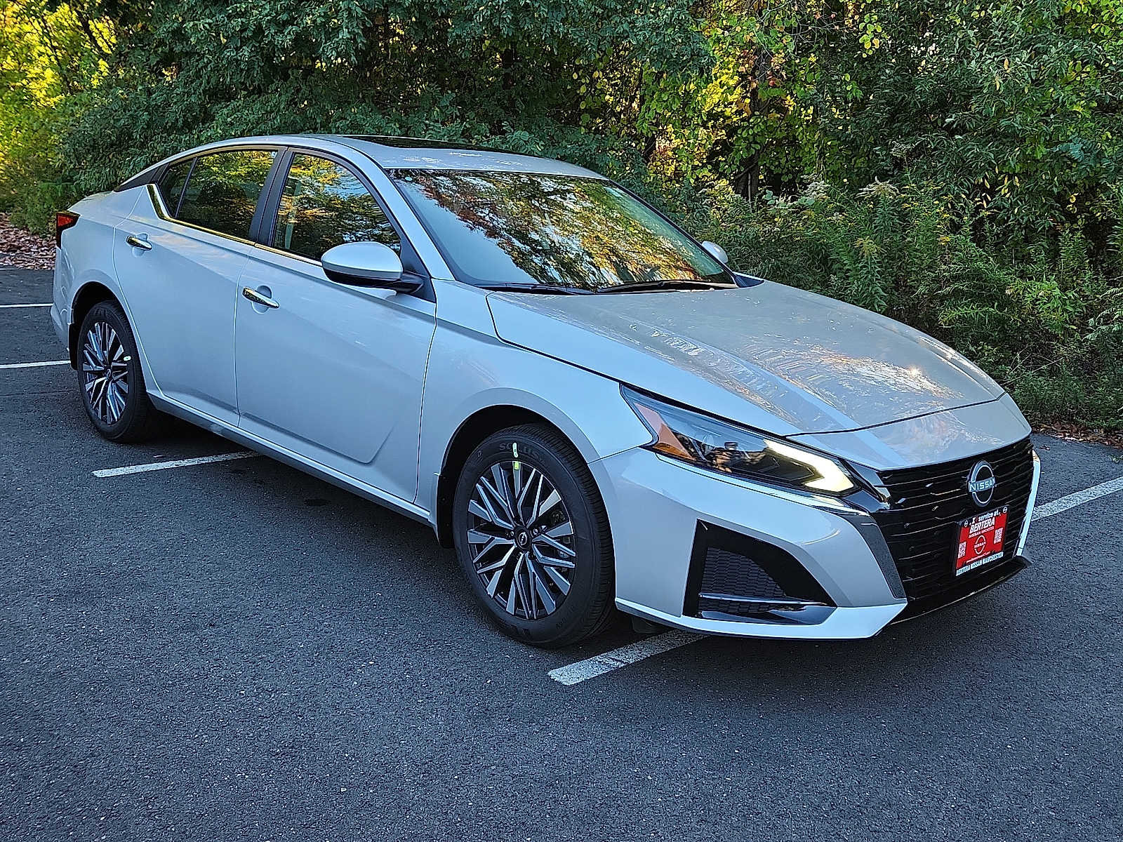 2025 Nissan Altima SV photo 3