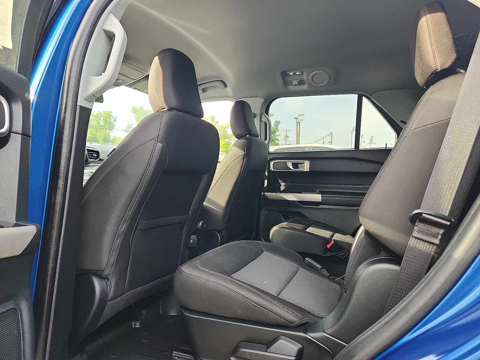 2022 Ford Explorer XLT | CarEdge | CarEdge