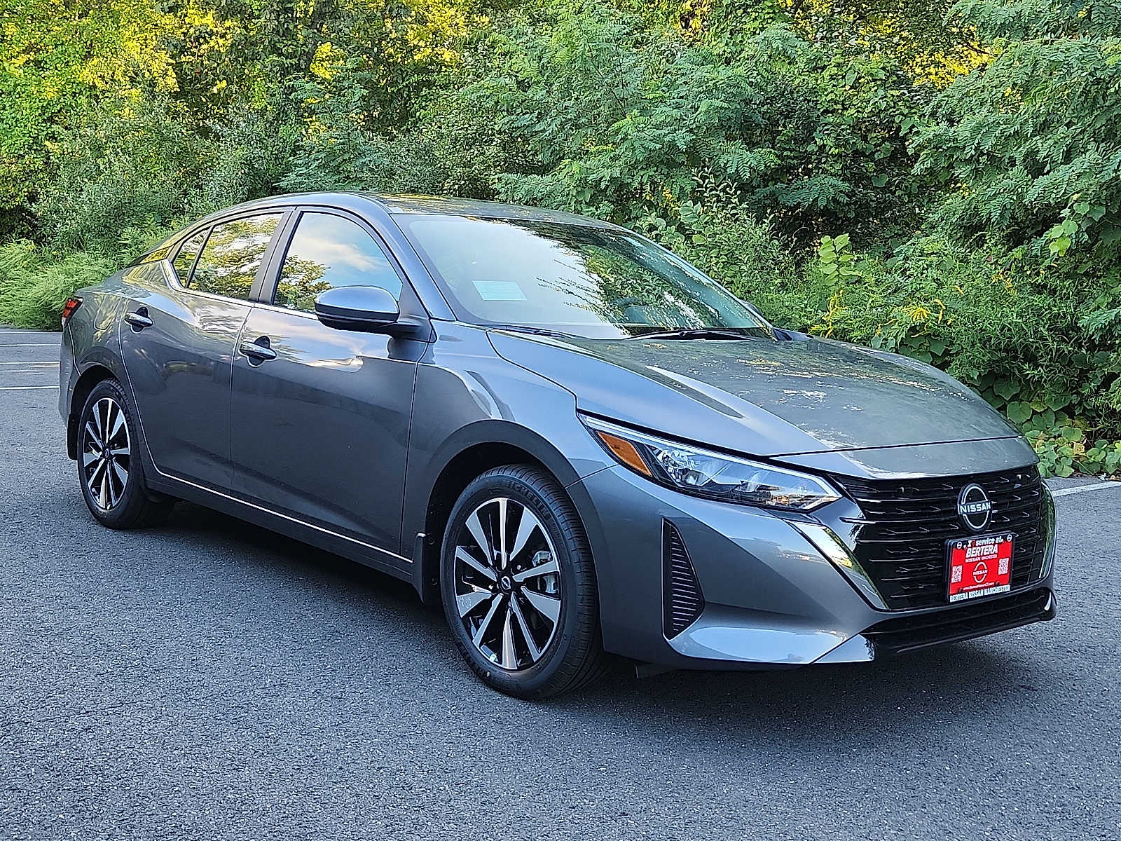 2025 Nissan Sentra SV photo 3