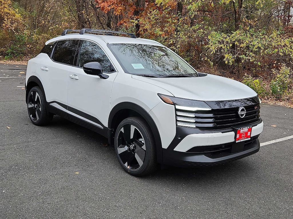 New 2026 Nissan Kicks SR SUV