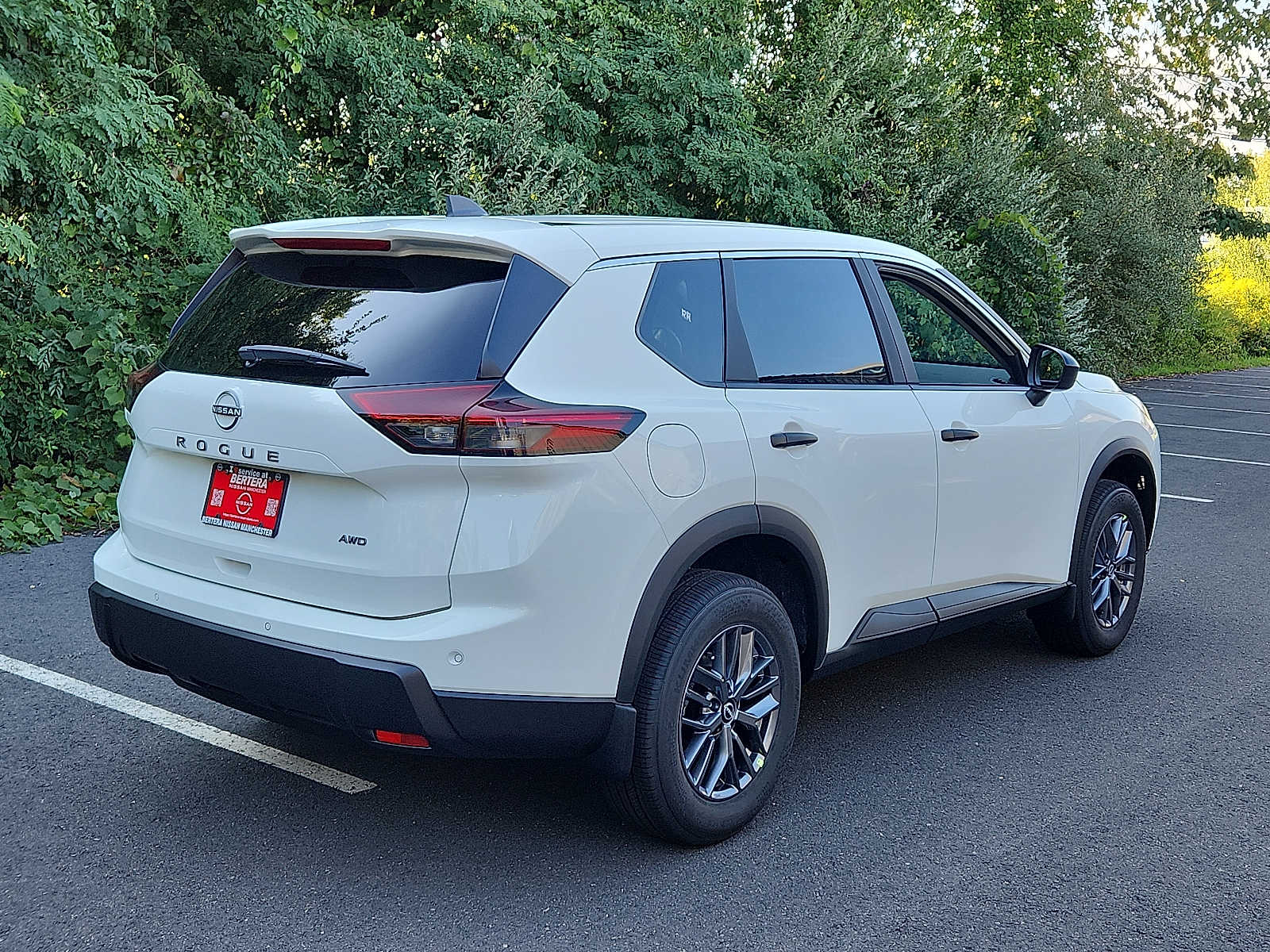 2026 Nissan Rogue S photo 4