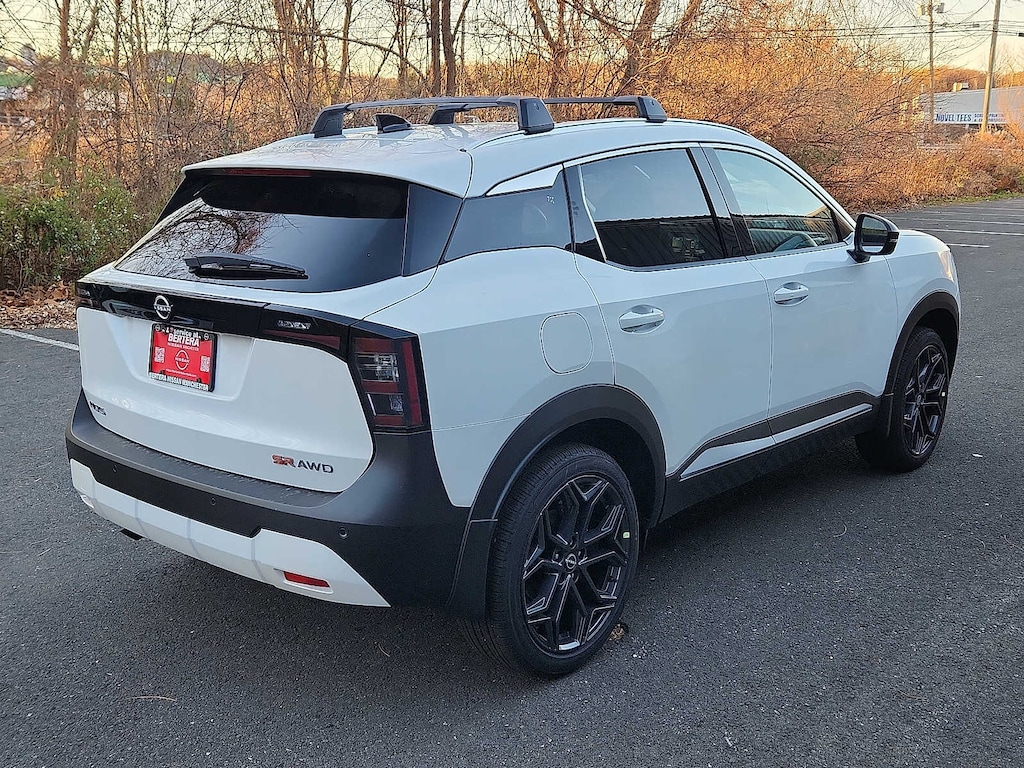 New 2026 Nissan Kicks SR SUV