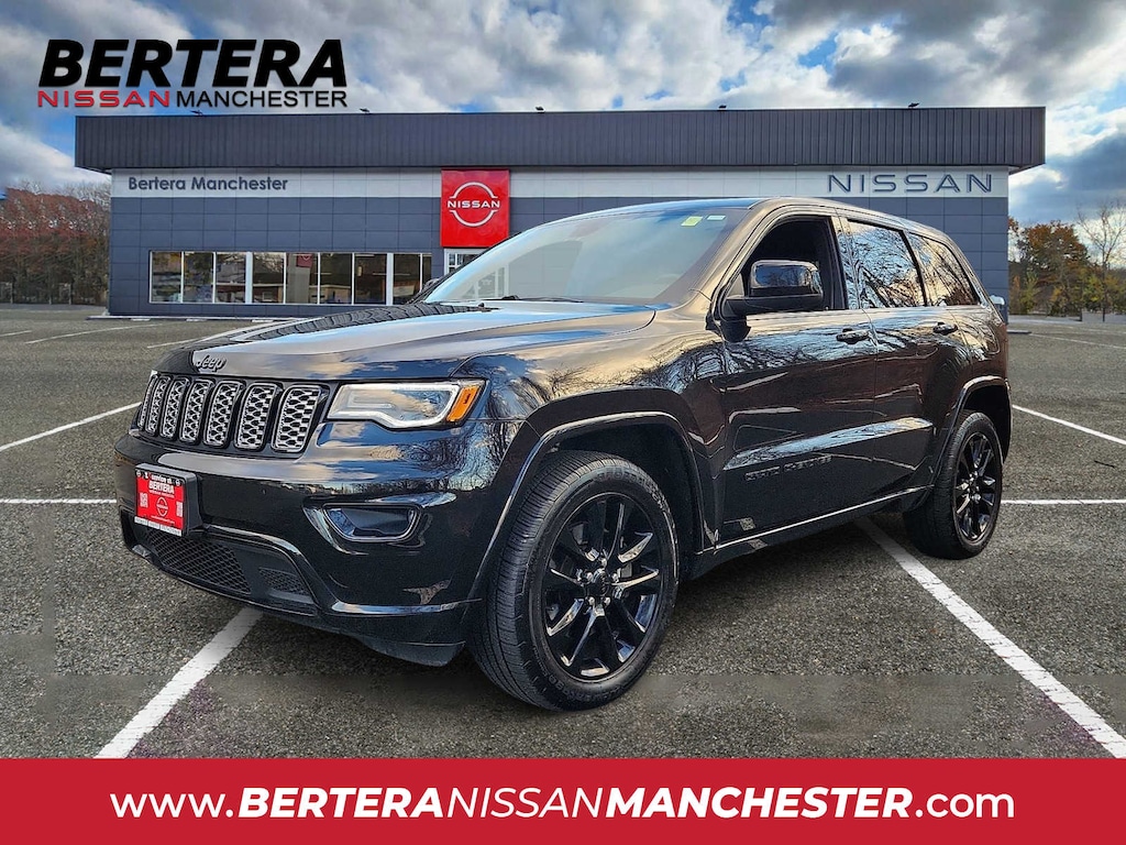 Used 2021 Jeep Grand Cherokee Laredo SUV