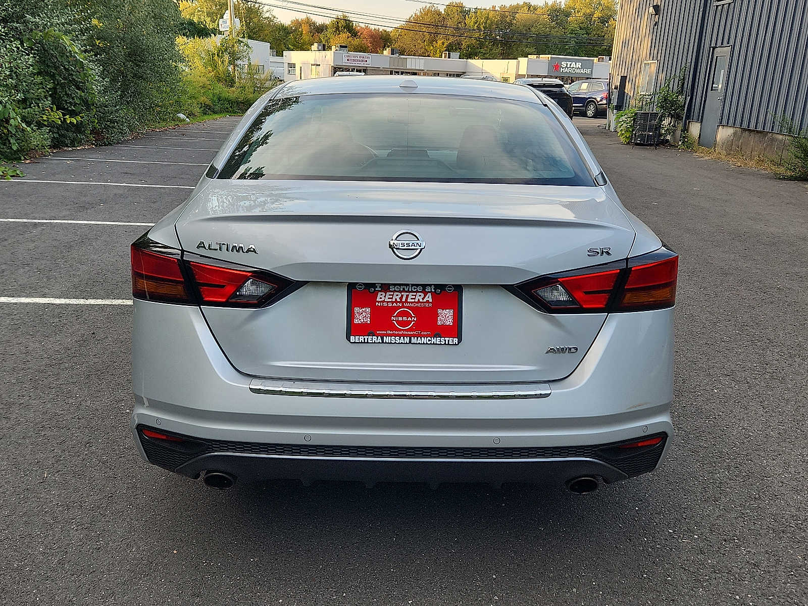 2021 Nissan Altima 2.5 SR photo 4