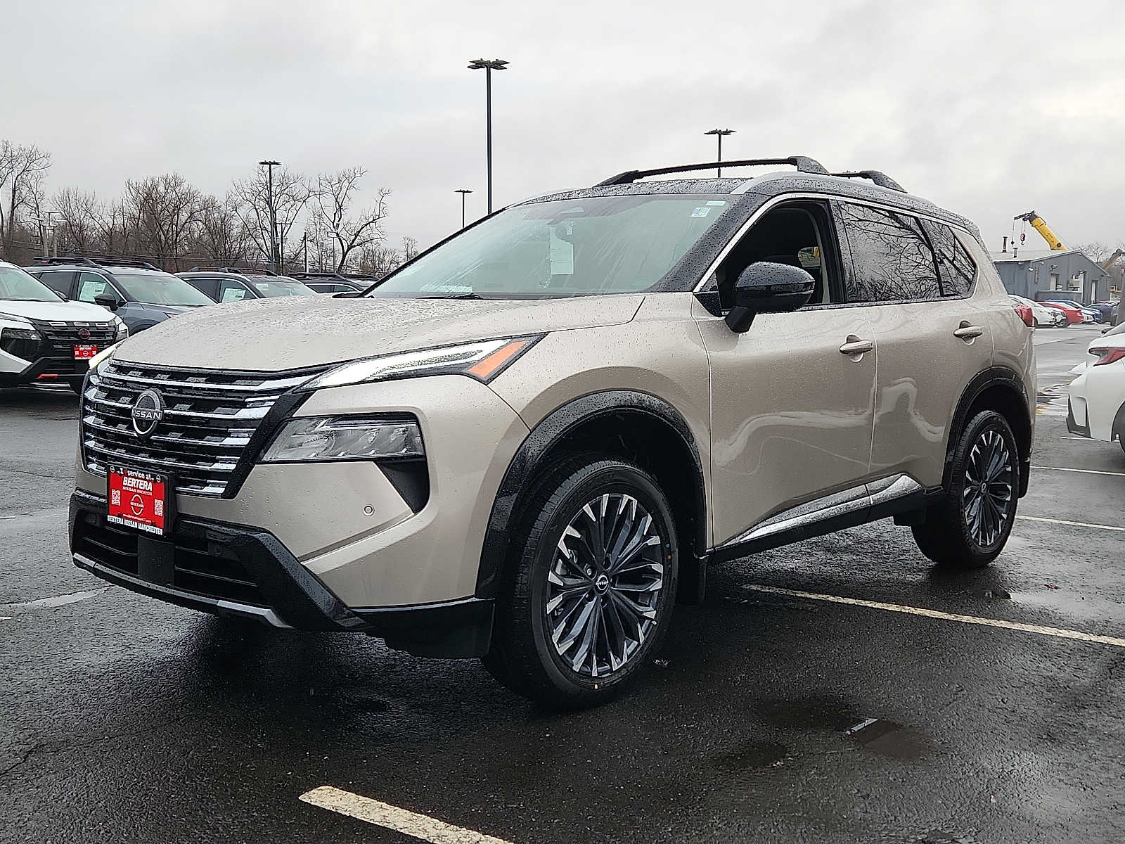 2026 Nissan Rogue Platinum's photo