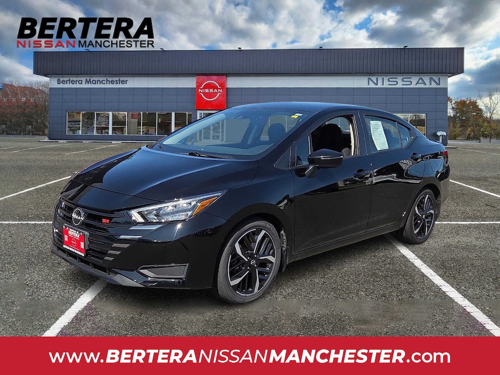 Used 2023 Nissan Versa 1.6 SR Sedan