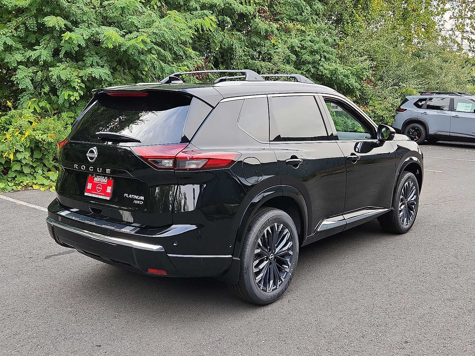 2026 Nissan Rogue Platinum photo 4
