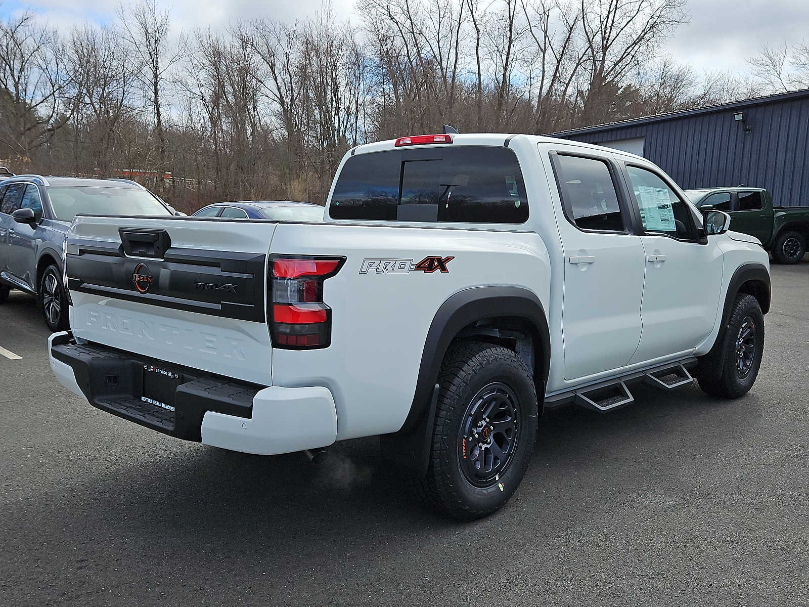2025 Nissan Frontier PRO-4X photo 4