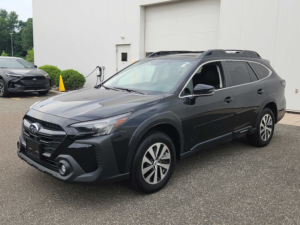 Used 2024 Subaru Outback Premium AWD