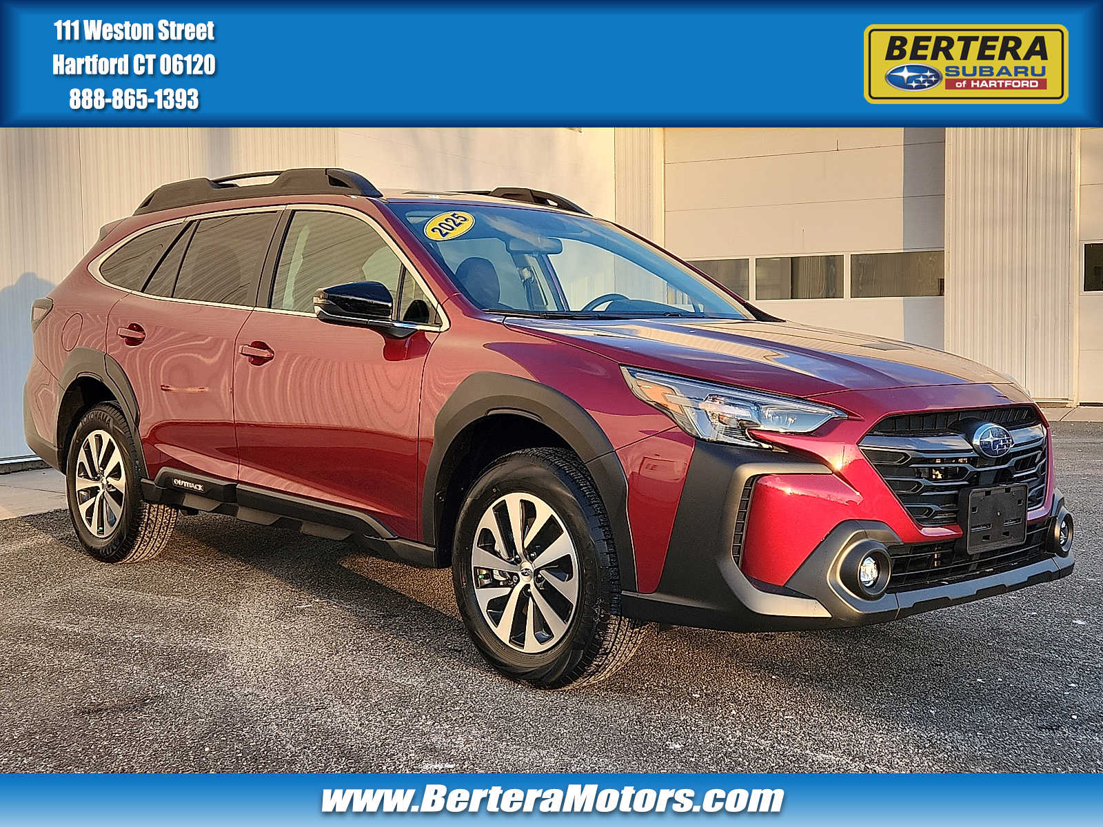2025 Subaru Outback Premium's photo