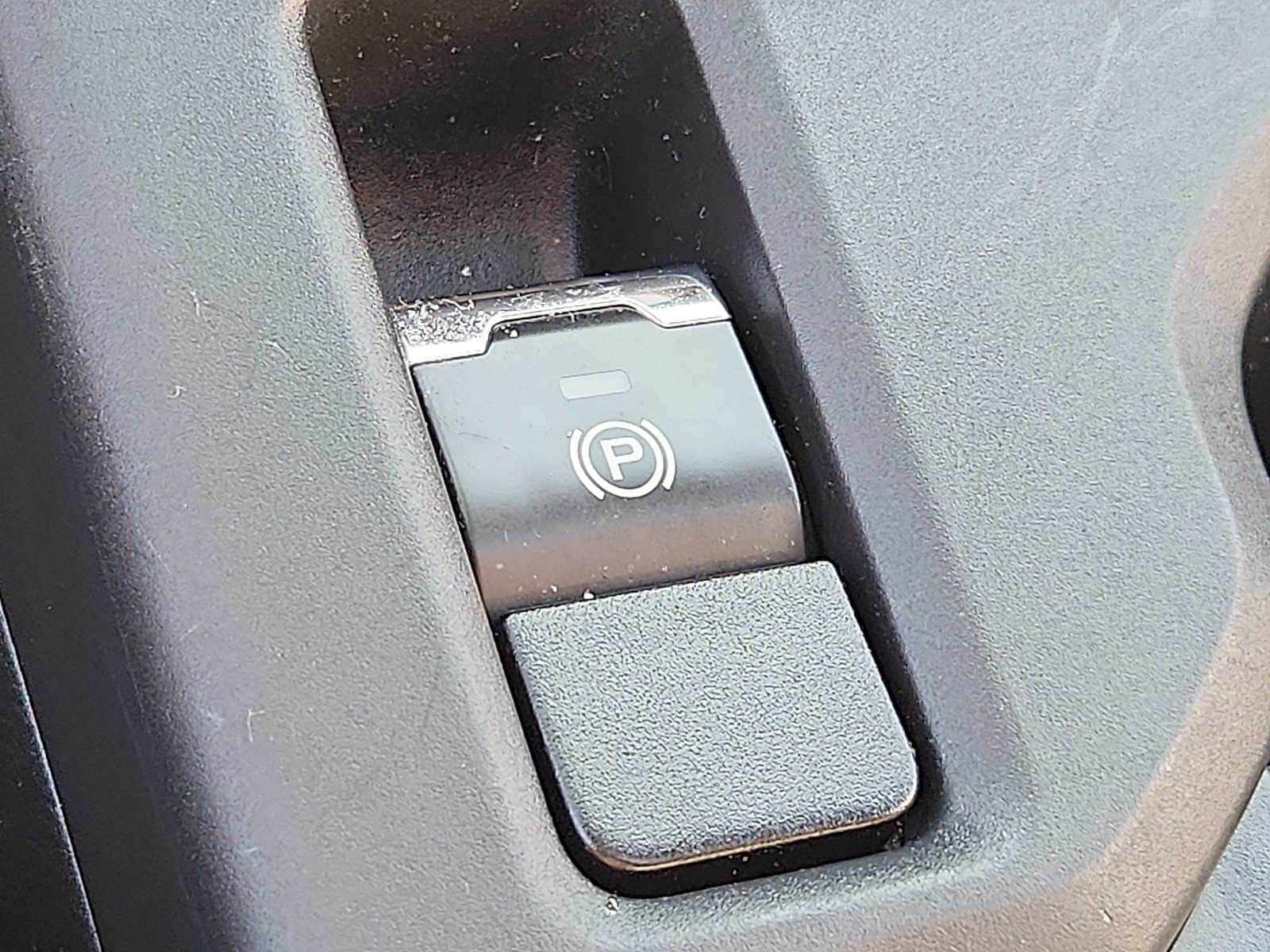 2025 Subaru Forester Premium - Photo 25
