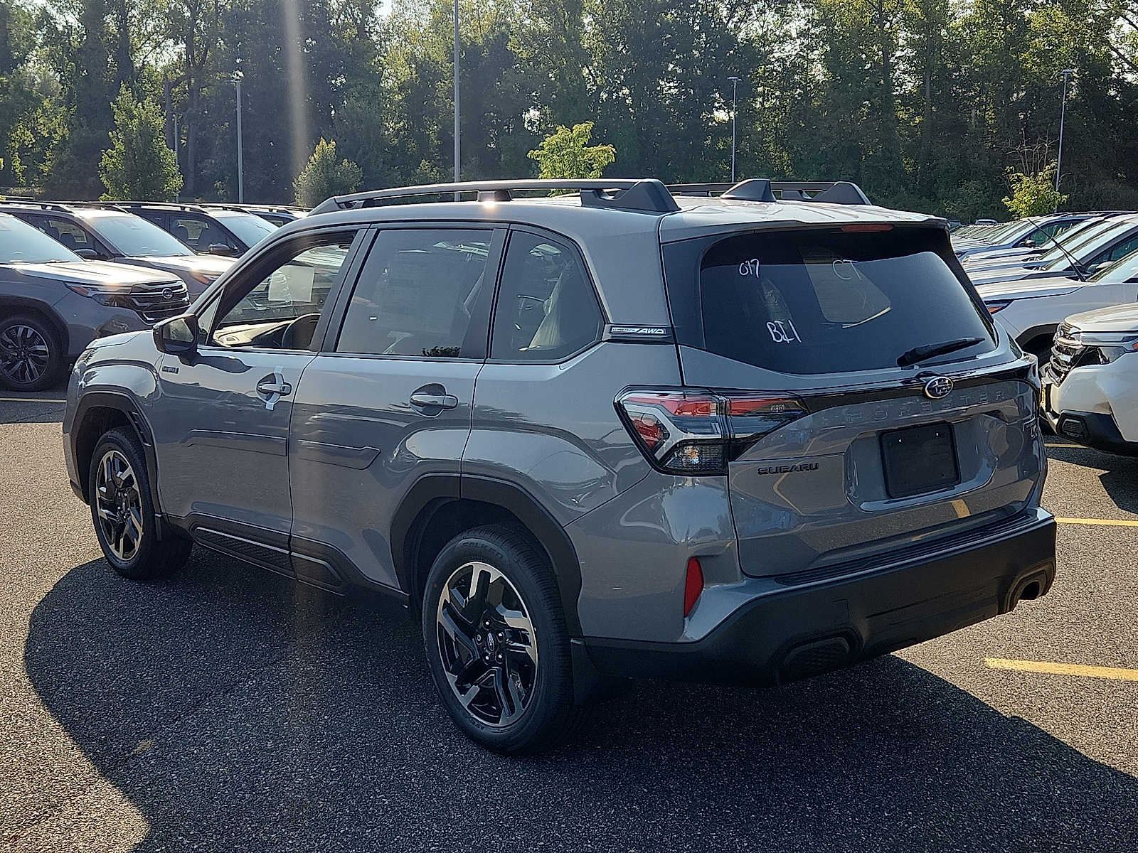 2025 Subaru Forester Premium photo 3