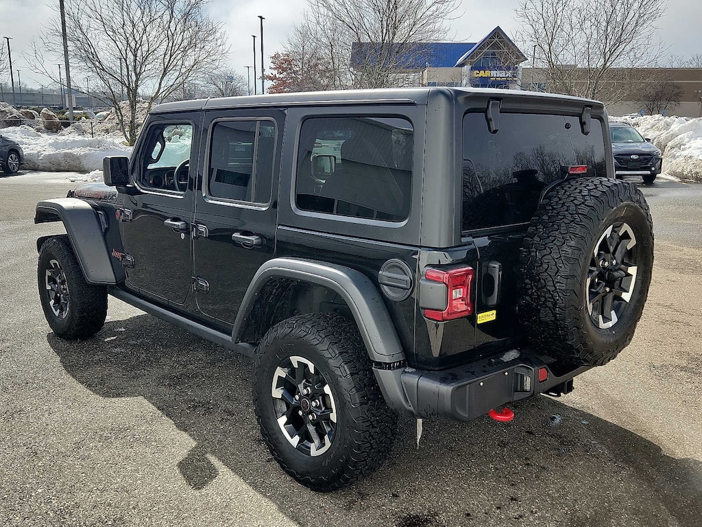Used 2025 Jeep Wrangler Rubicon 4x4