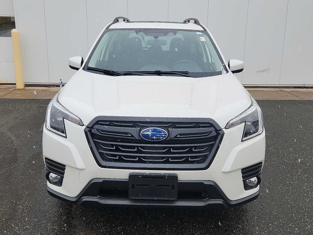 Used 2023 Subaru Forester Premium CVT