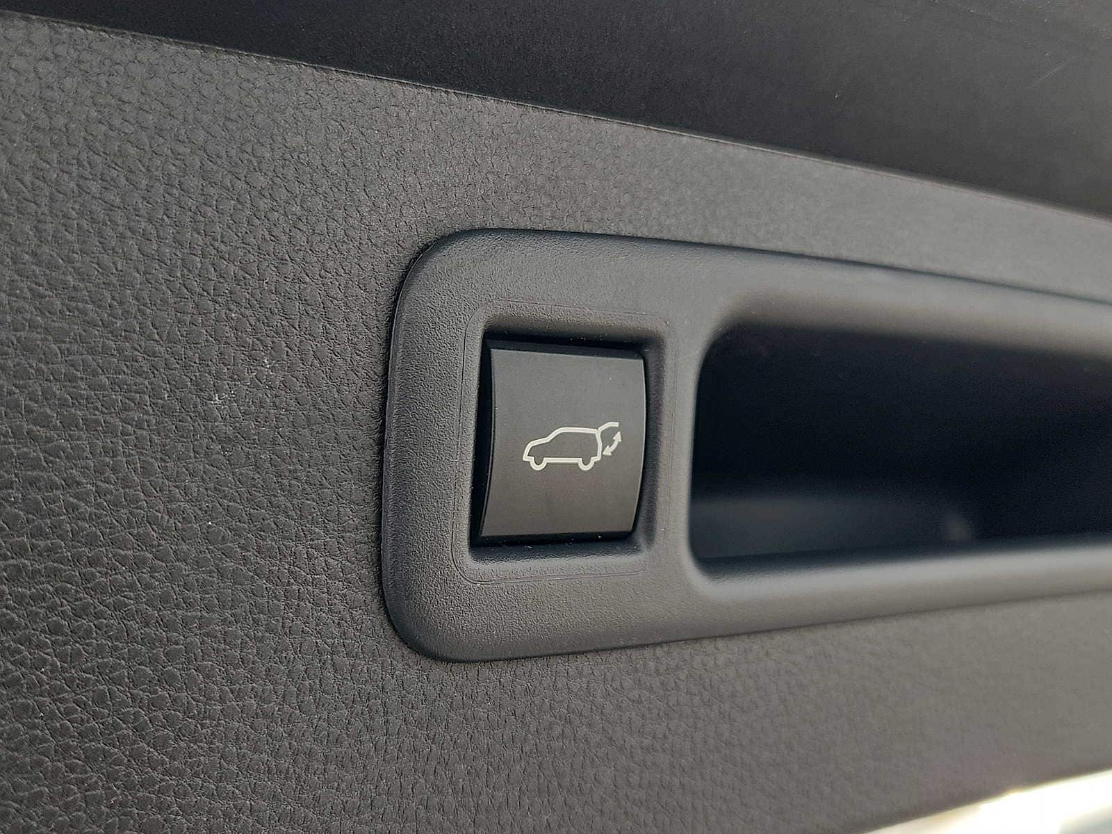 2026 Toyota Highlander Platinum - Photo 29