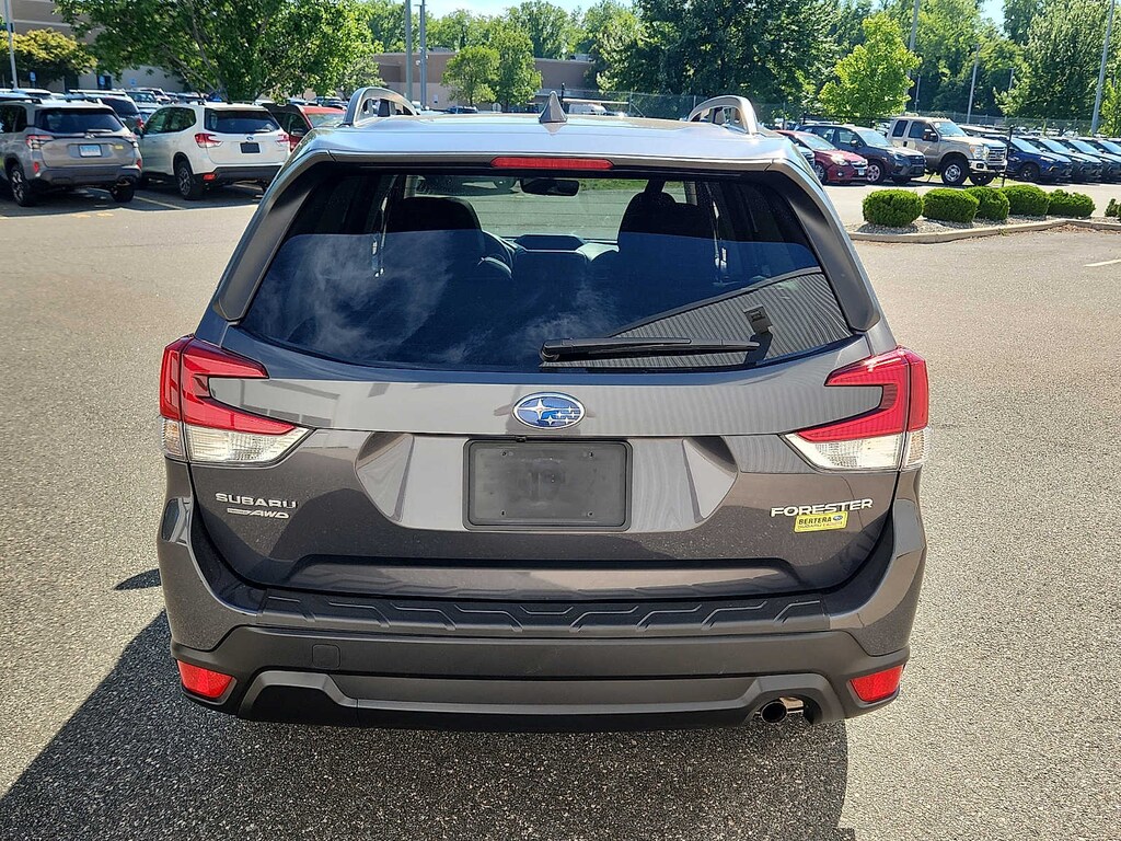 Used 2023 Subaru Forester Premium CVT
