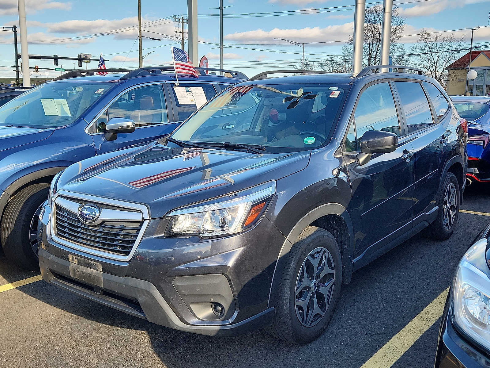 2019 Subaru Forester Premium 2.5i photo 2