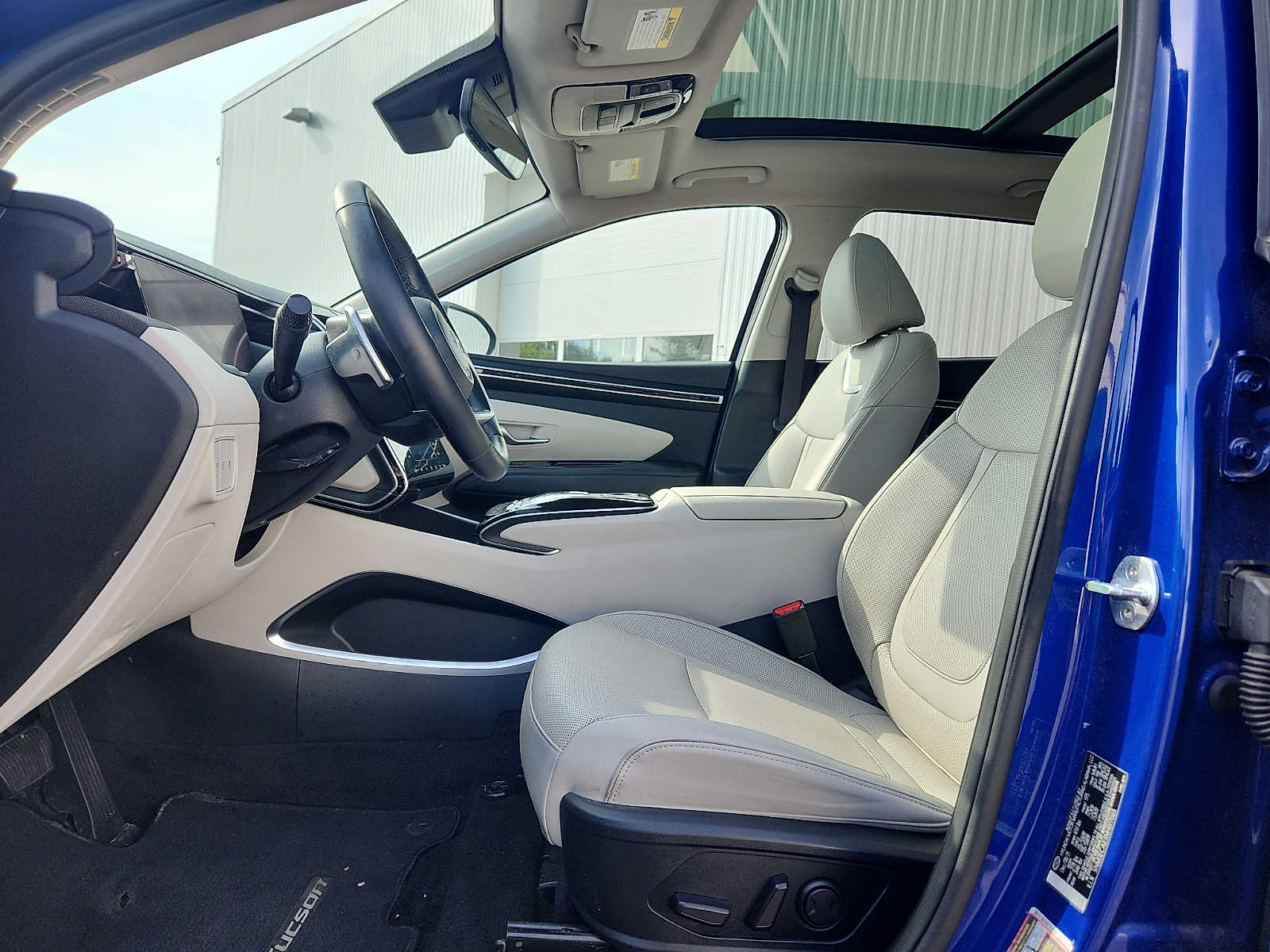2022 Hyundai Tucson Limited - Photo 13