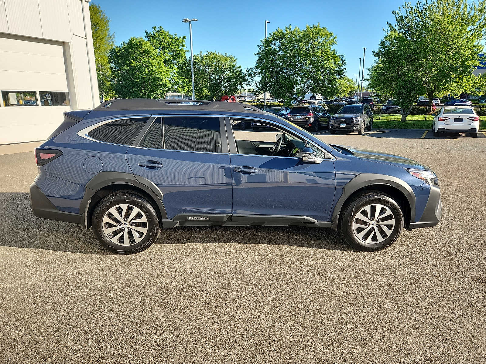 2025 Subaru Outback Premium - Photo 7