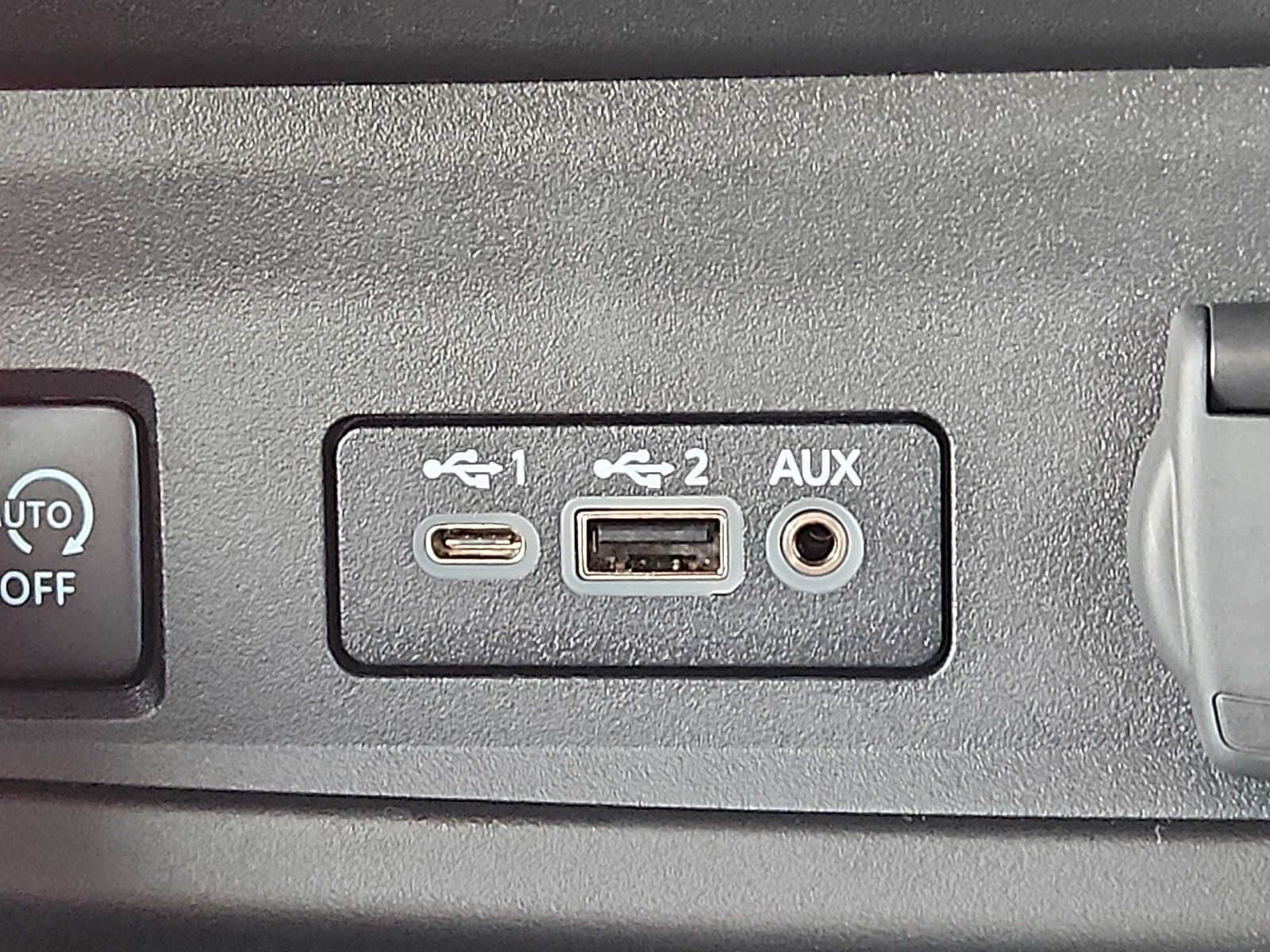 2024 Nissan Sentra SR - Photo 23