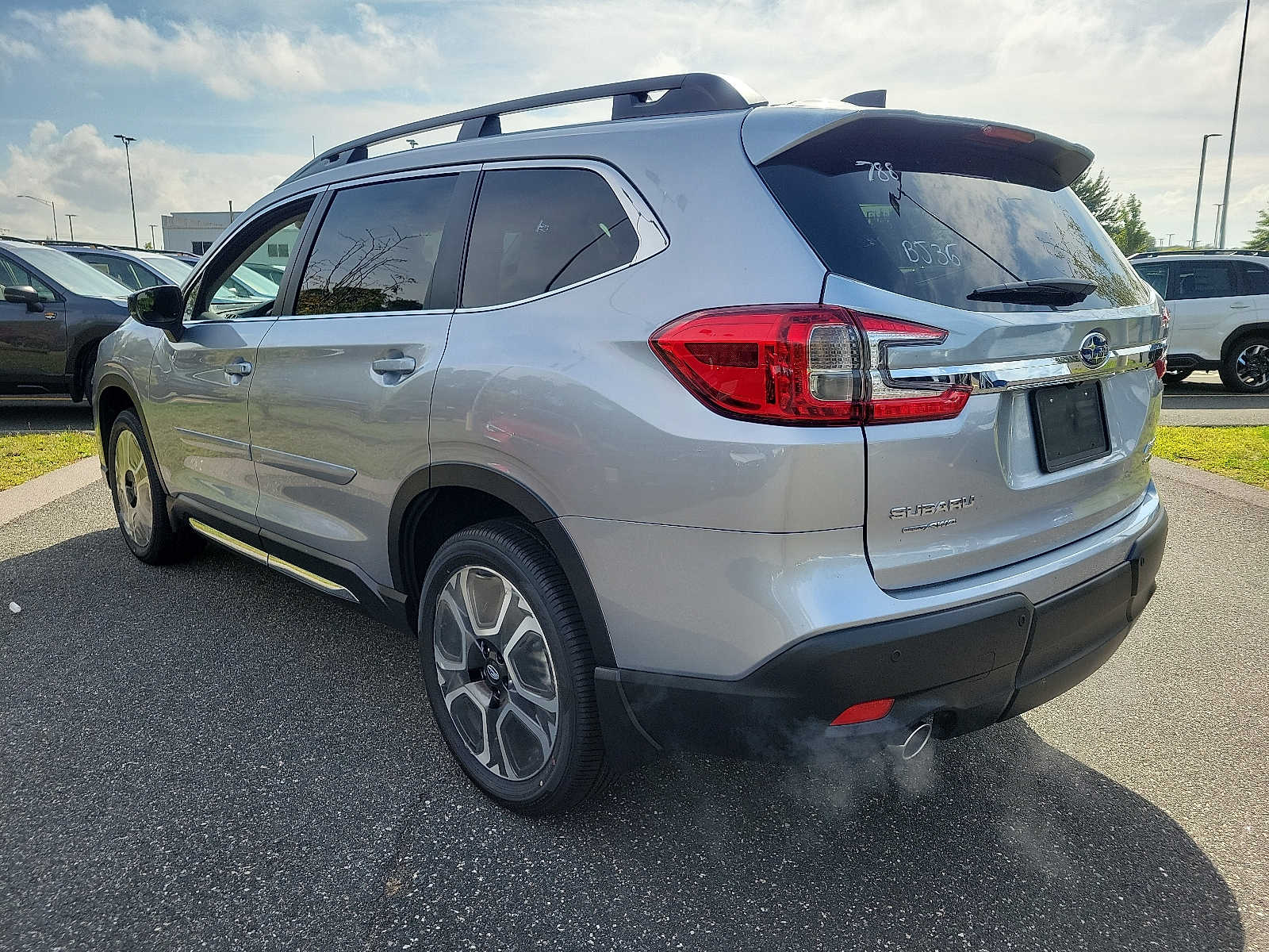 2025 Subaru Ascent Limited photo 2