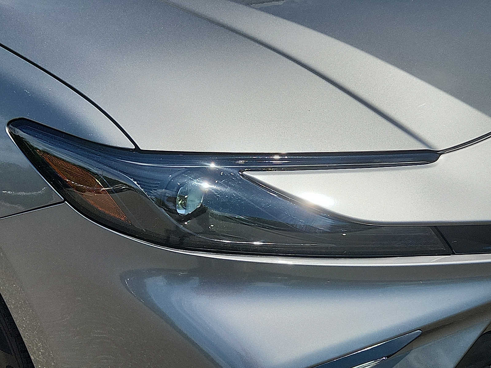 2025 Toyota Camry SE - Photo 9