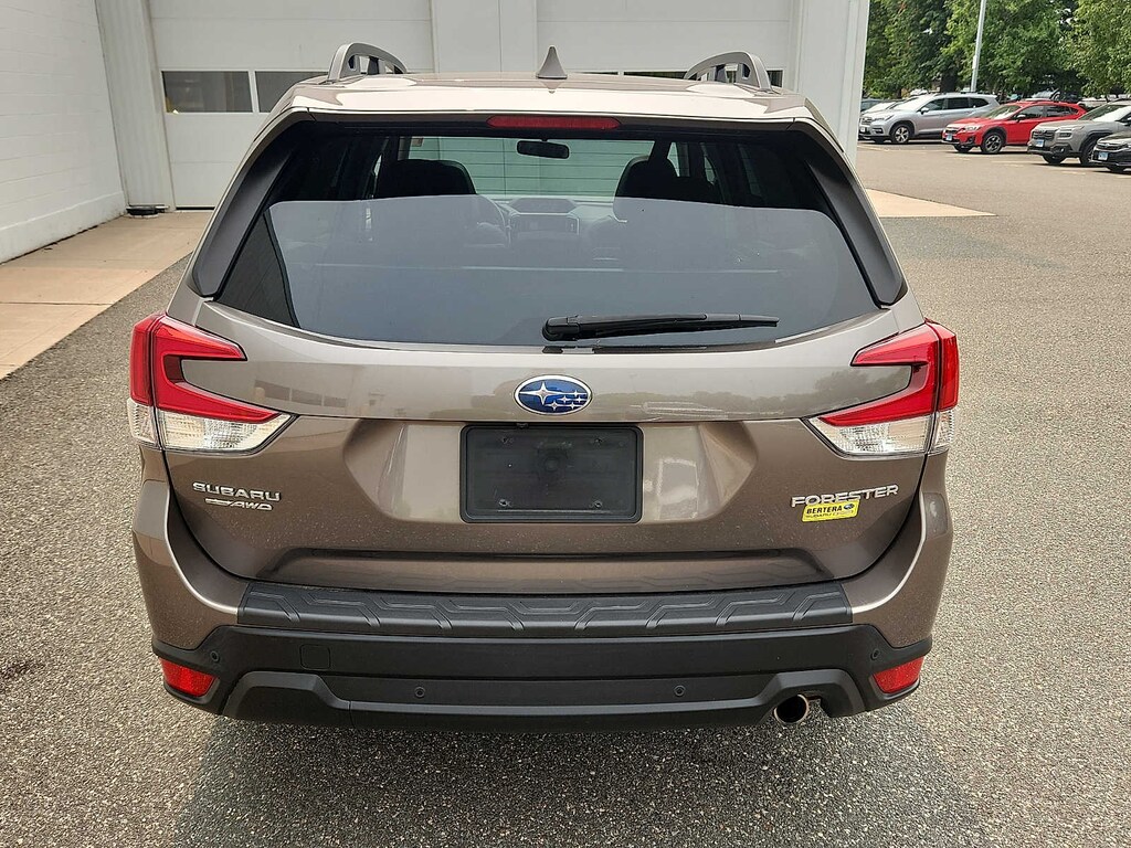 Used 2023 Subaru Forester Limited CVT
