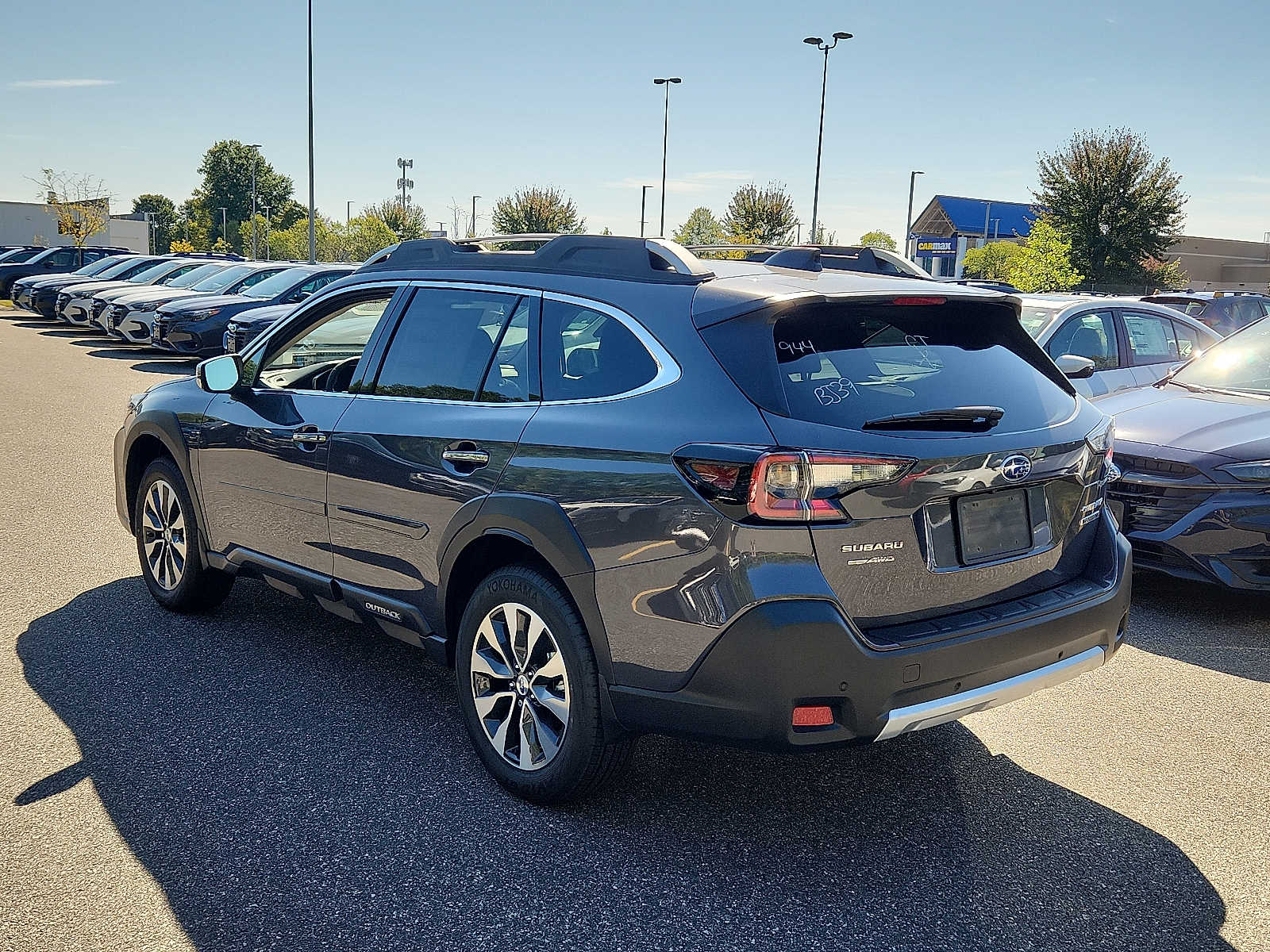 2025 Subaru Outback Touring XT photo 2