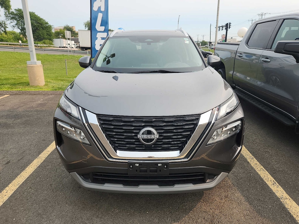 Used 2023 Nissan Rogue SV AWD