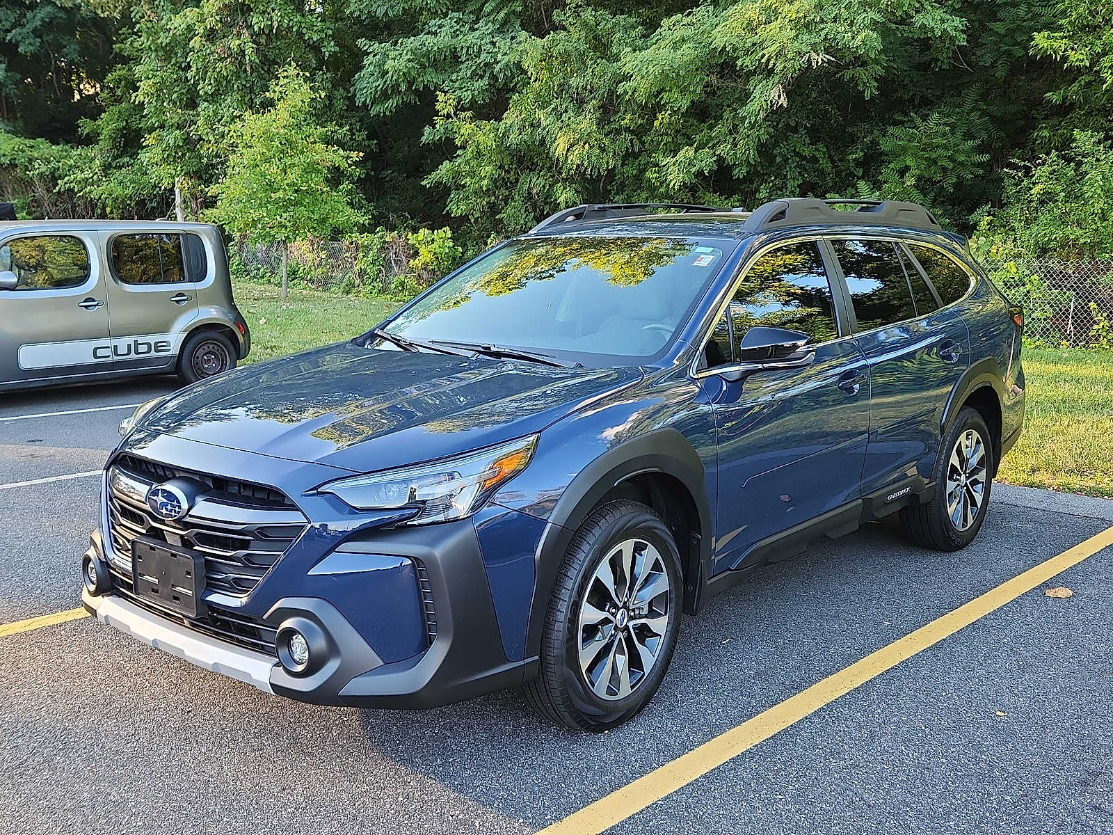 2025 Subaru Outback Limited XT photo 3
