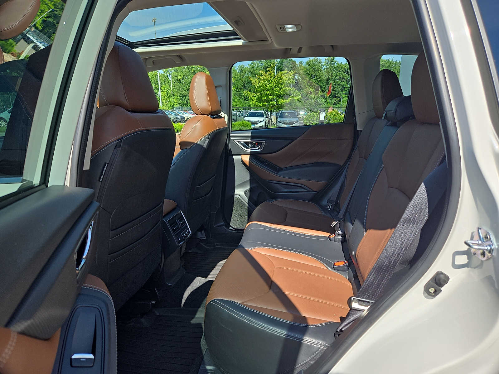 2023 Subaru Forester Touring - Photo 10