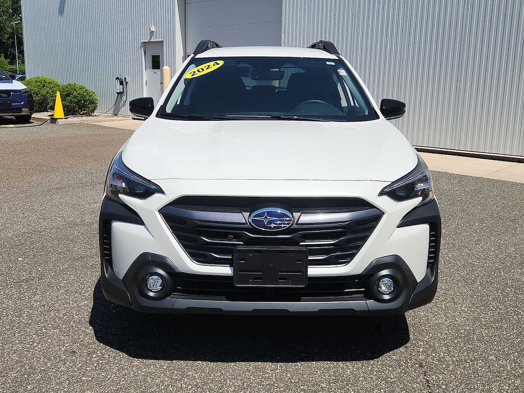 Used 2024 Subaru Outback Premium AWD