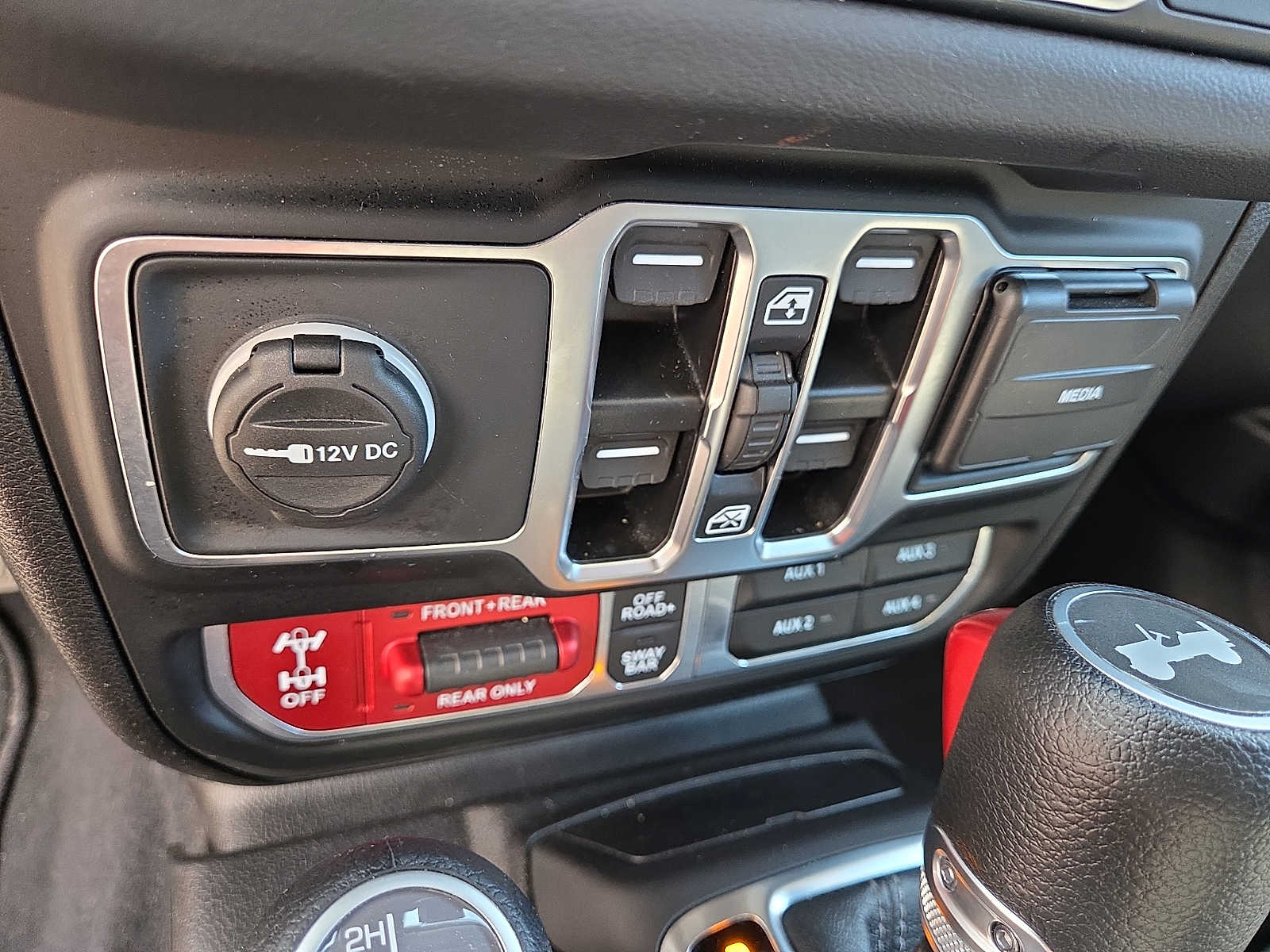 2025 Jeep Wrangler 4-Door Rubicon - Photo 24