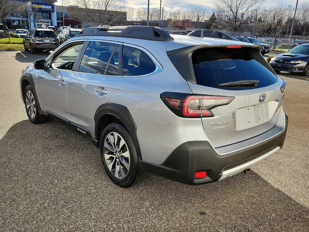 Used 2023 Subaru Outback Limited CVT
