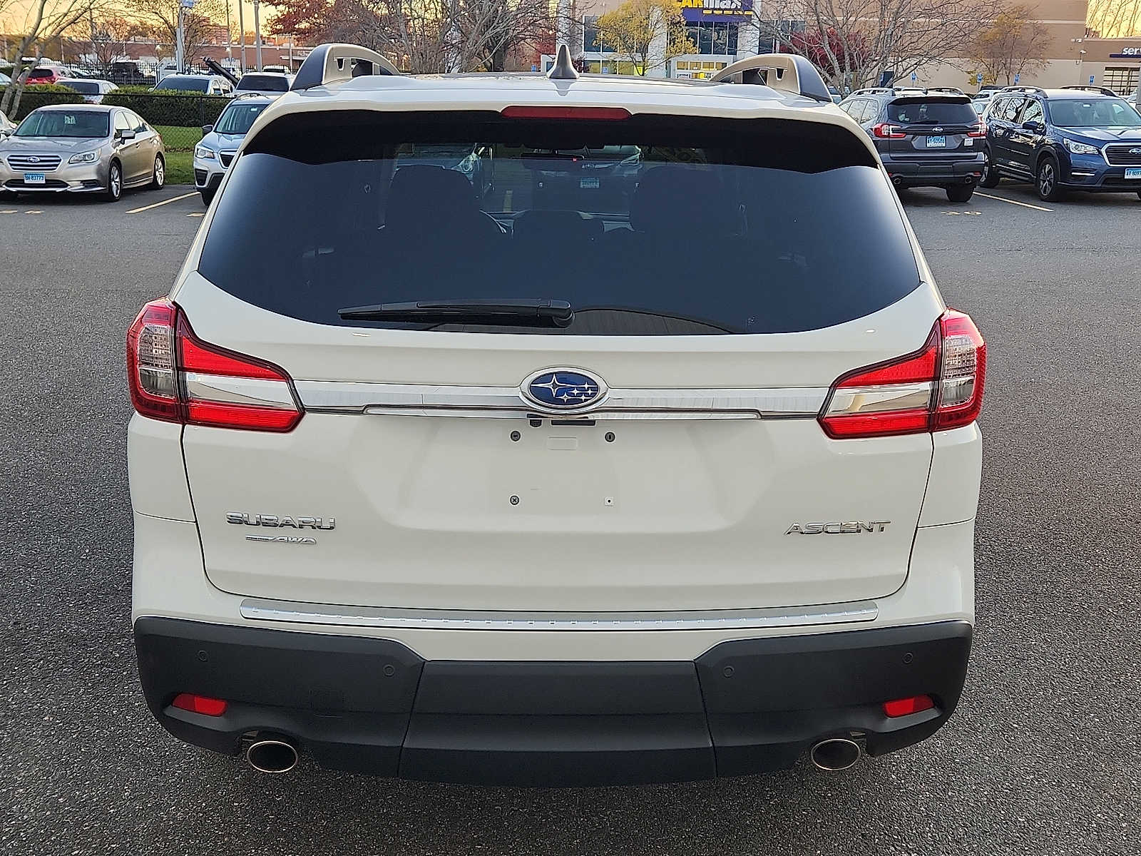 2022 Subaru Ascent Premium photo 4