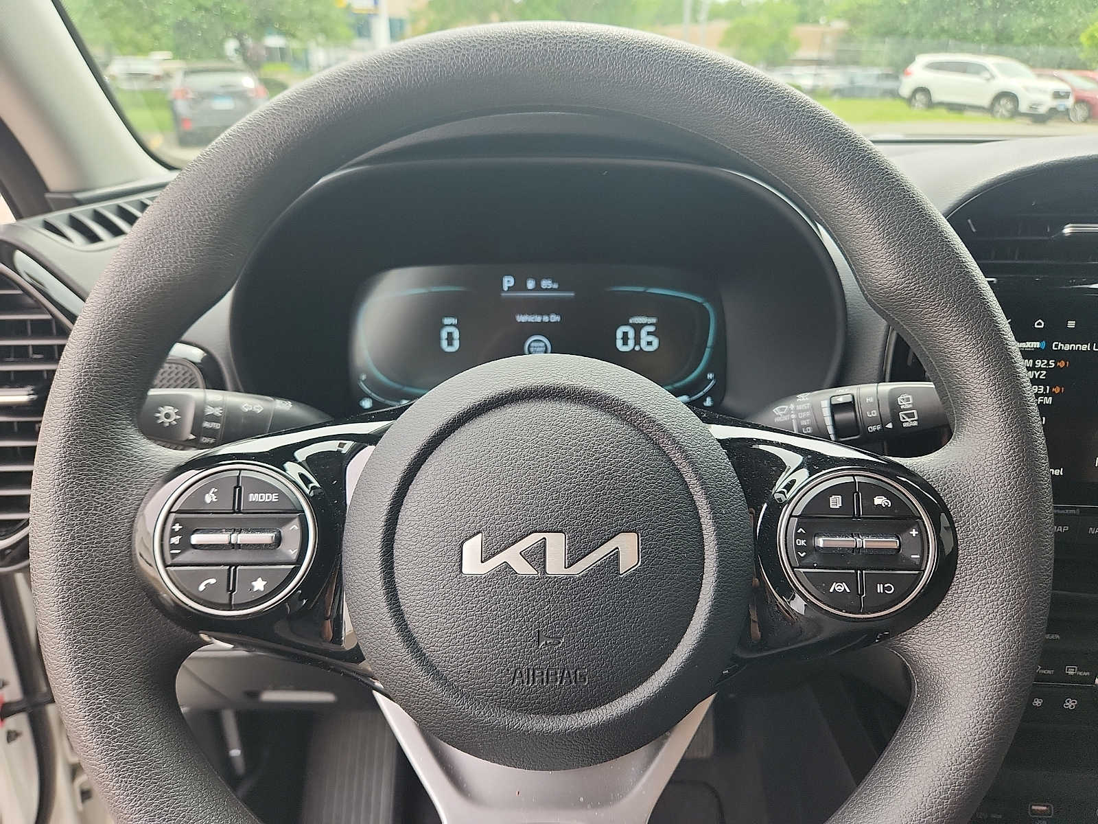 2024 Kia Soul S - Photo 18