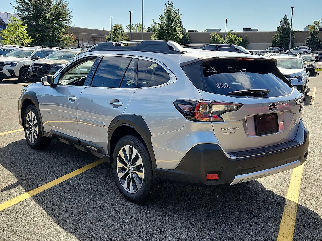 New 2025 Subaru Outback Touring SUV