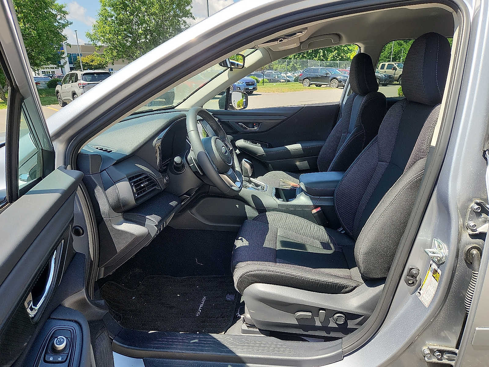 2025 Subaru Outback Premium - Photo 14