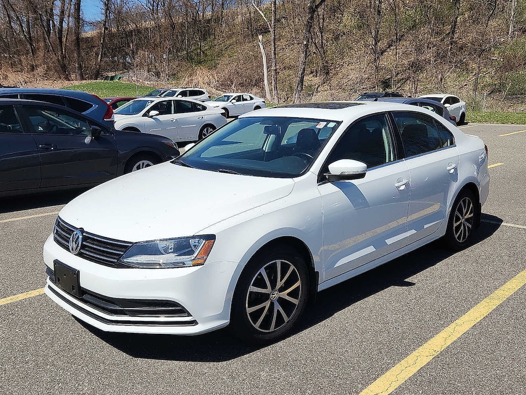 Used 2017 Volkswagen Jetta 1.4T SE Manual
