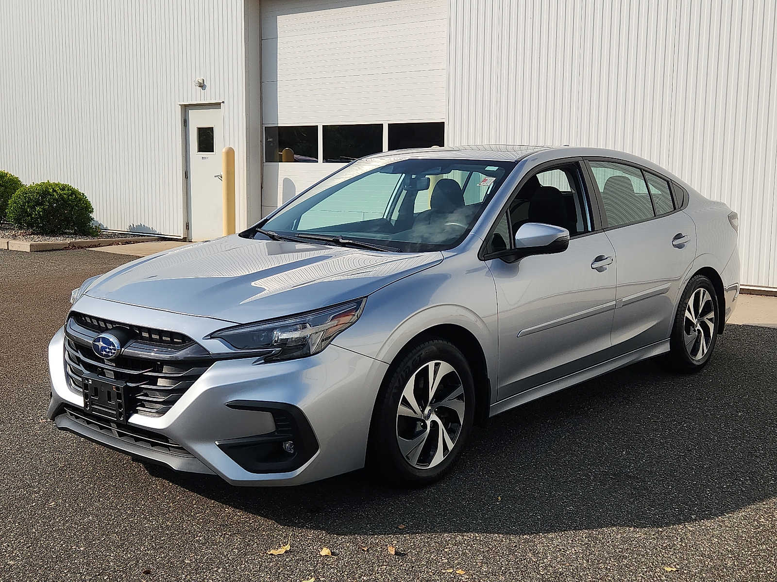 2023 Subaru Legacy Premium photo 3