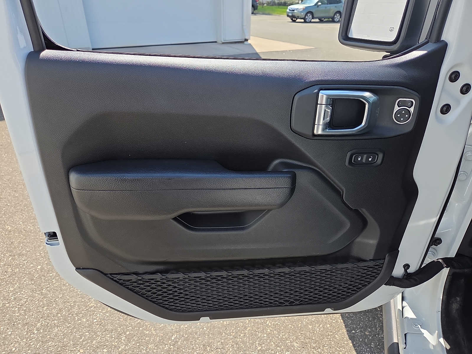 2025 Jeep Wrangler 4-Door Rubicon - Photo 13