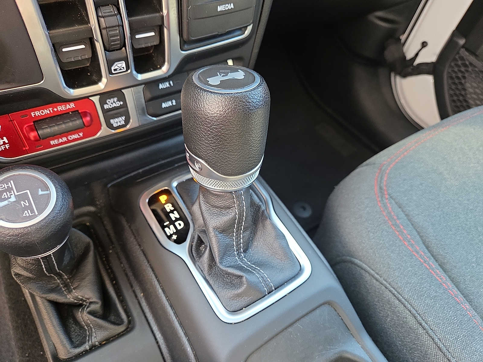 2025 Jeep Wrangler 4-Door Rubicon - Photo 15