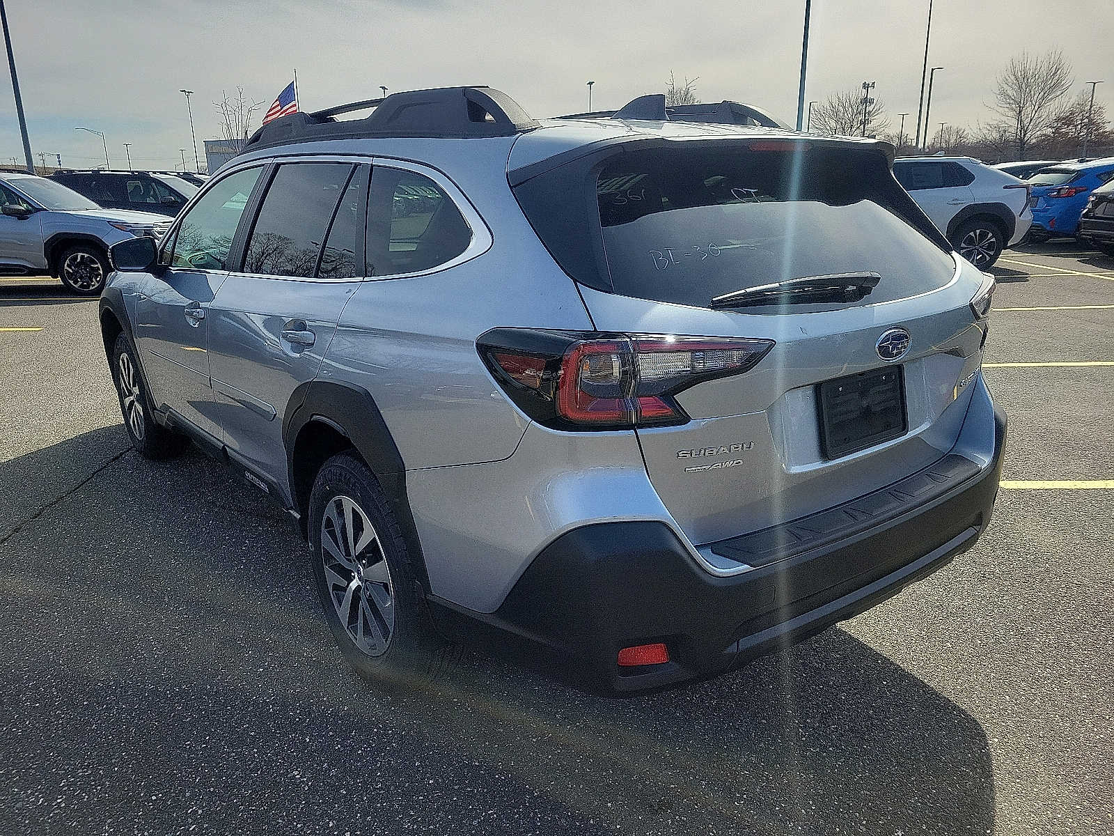 2025 Subaru Outback Premium photo 3